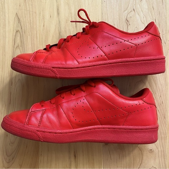 Big KID'S Nike Tennis Classic Premium (GS) University Red 834123 600 - Picture 1 of 7